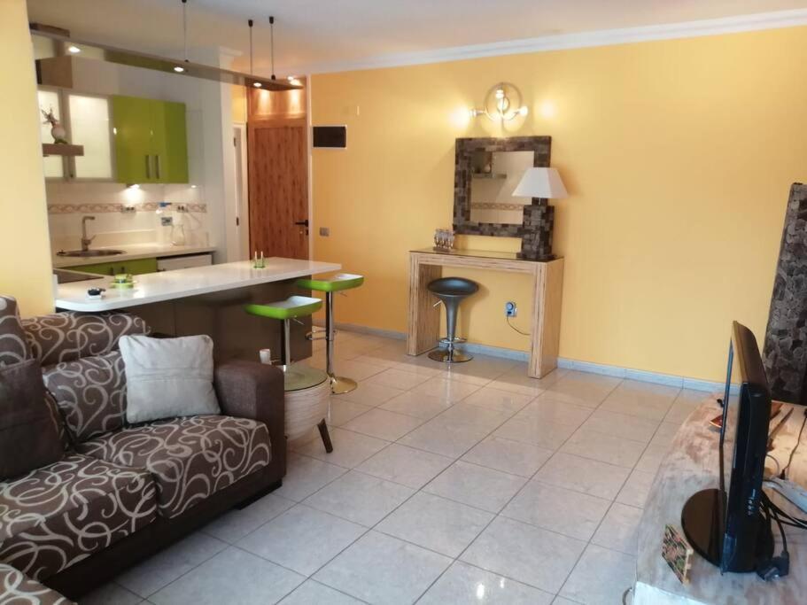 Appartement Casa Lucia à Arona  Extérieur photo